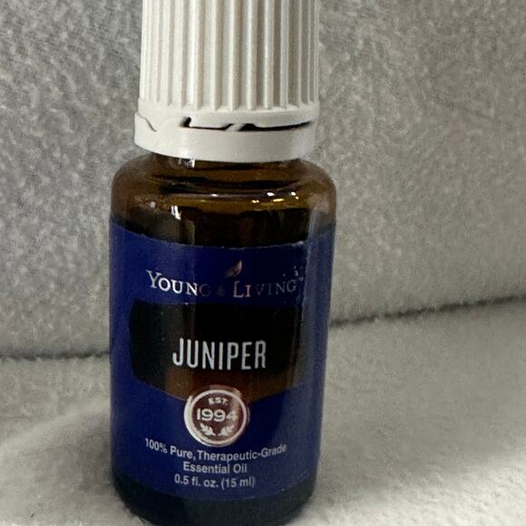 Young Living Essential Oil Juniper 15 ML - Picture 1 of 1